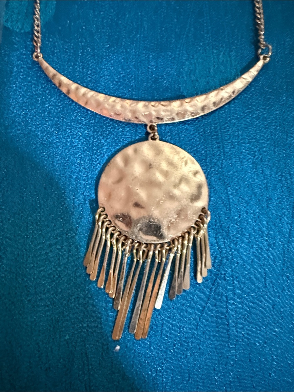 Gold disc fringe necklace